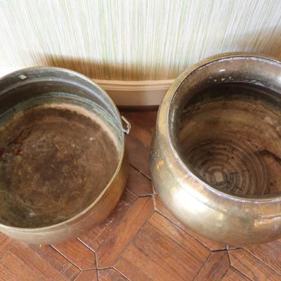 Vintage Brass Pot/Cauldron