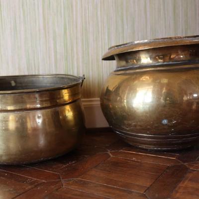 Vintage Brass Pot/Cauldron