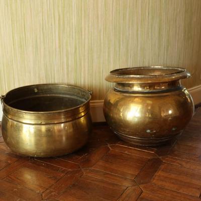 Vintage Brass Pot/Cauldron