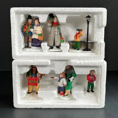 LOT 4K: Department 56 Heritage Village Collection Accessories - Amish Family, City People, Come Into The Inn & More