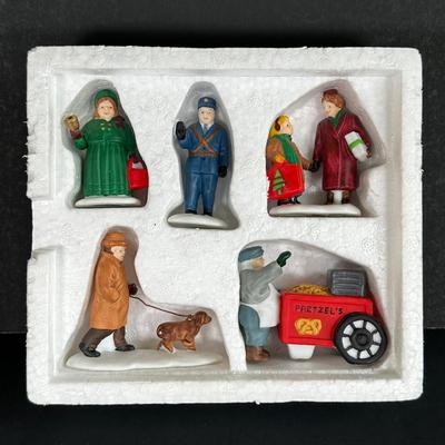 LOT 4K: Department 56 Heritage Village Collection Accessories - Amish Family, City People, Come Into The Inn & More