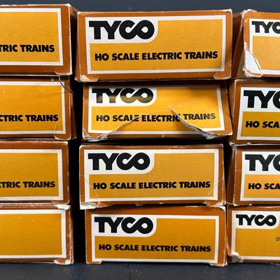 LOT 5K: Vintage Tyco Trains, Accessories & More