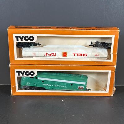 LOT 5K: Vintage Tyco Trains, Accessories & More
