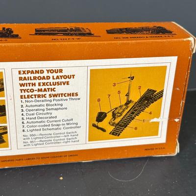 LOT 5K: Vintage Tyco Trains, Accessories & More