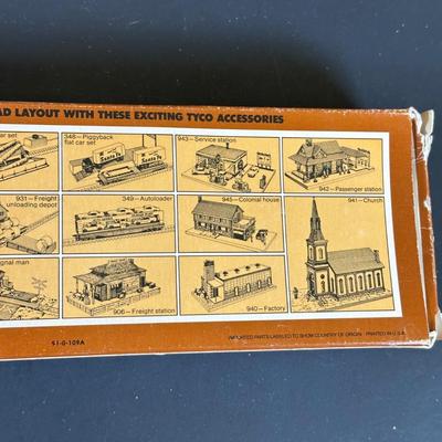 LOT 5K: Vintage Tyco Trains, Accessories & More