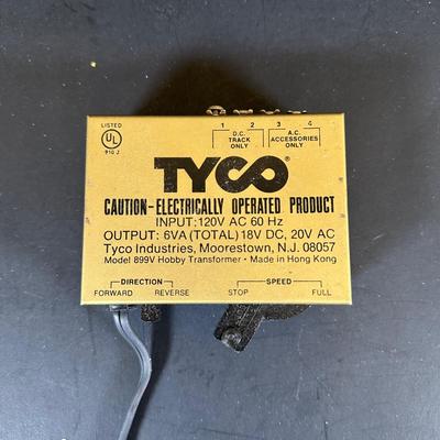 LOT 5K: Vintage Tyco Trains, Accessories & More