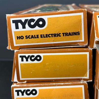 LOT 5K: Vintage Tyco Trains, Accessories & More