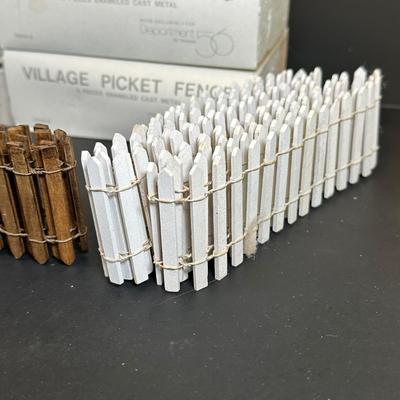 LOT 10K: Department 56 Heritage Village Collection Village Wrought Iron Gate & Fence & More Accessories