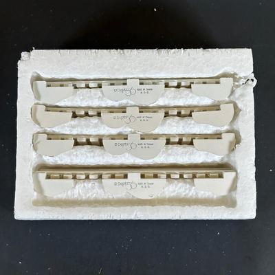 LOT 10K: Department 56 Heritage Village Collection Village Wrought Iron Gate & Fence & More Accessories