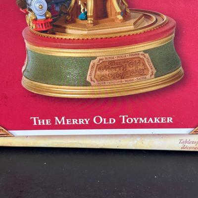 LOT 13K: Hallmark Keepsake, Trim A Tree & More Animated/Musical Decorations