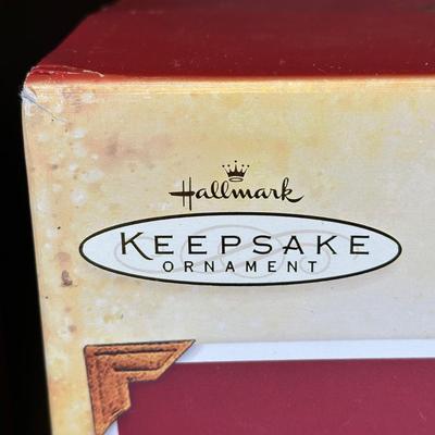 LOT 13K: Hallmark Keepsake, Trim A Tree & More Animated/Musical Decorations