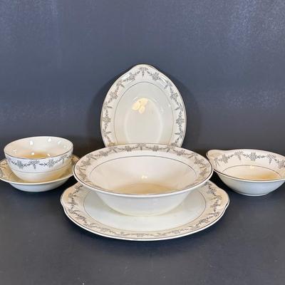 LOT 14K: Vintage Taylor Smith & Taylor China Collection