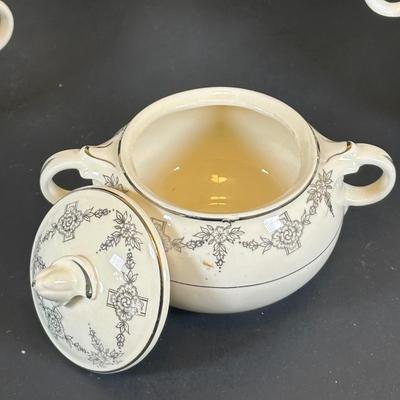 LOT 14K: Vintage Taylor Smith & Taylor China Collection