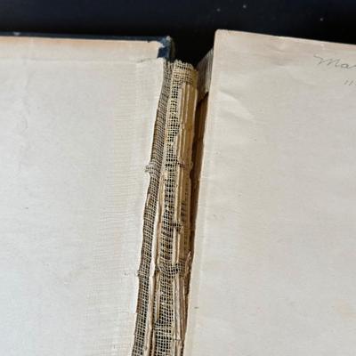 LOT 15K: Antique Book Collection - Robin Hood, Lady Linda & More