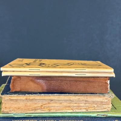 LOT 18K: Vintage Book Collection - Cadette, Shirley Temple & More