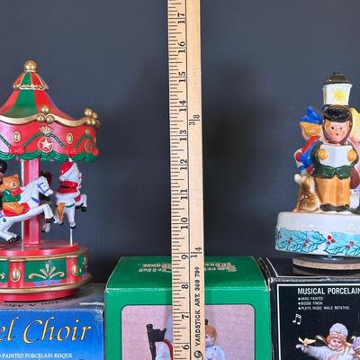 LOT 23K: Vintage Musical Christmas Decorations/Music Box