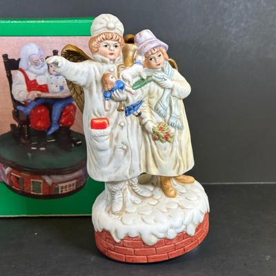 LOT 23K: Vintage Musical Christmas Decorations/Music Box