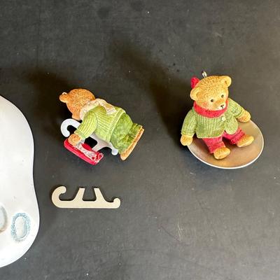 LOT 24K: Hallmark Holiday Hill, Vintage Christmas Decor & More