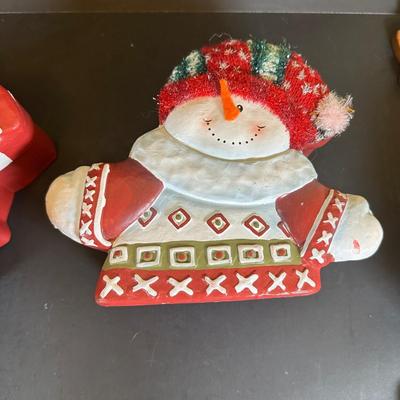 LOT 24K: Hallmark Holiday Hill, Vintage Christmas Decor & More
