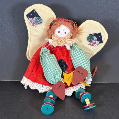 LOT 24K: Hallmark Holiday Hill, Vintage Christmas Decor & More