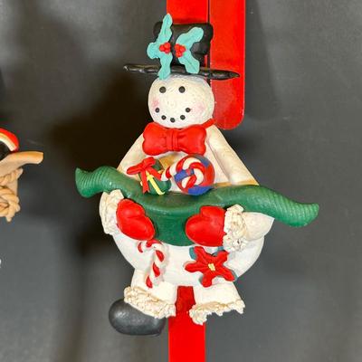 LOT 24K: Hallmark Holiday Hill, Vintage Christmas Decor & More