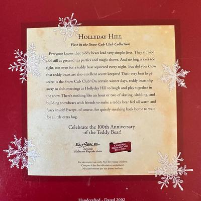 LOT 24K: Hallmark Holiday Hill, Vintage Christmas Decor & More