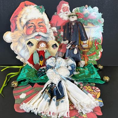 LOT 24K: Hallmark Holiday Hill, Vintage Christmas Decor & More