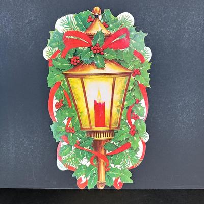 LOT 24K: Hallmark Holiday Hill, Vintage Christmas Decor & More