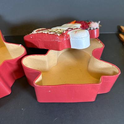LOT 24K: Hallmark Holiday Hill, Vintage Christmas Decor & More