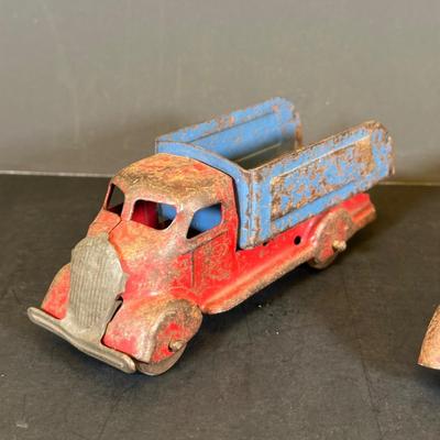LOT 27K: Vintage Wyandotte Steel Toy Dump Truck & More Metal Toy Cars