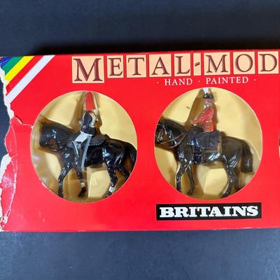 LOT 28K: Medal Models Hand Painted Britains Figures Collection