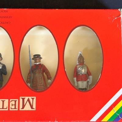 LOT 28K: Medal Models Hand Painted Britains Figures Collection