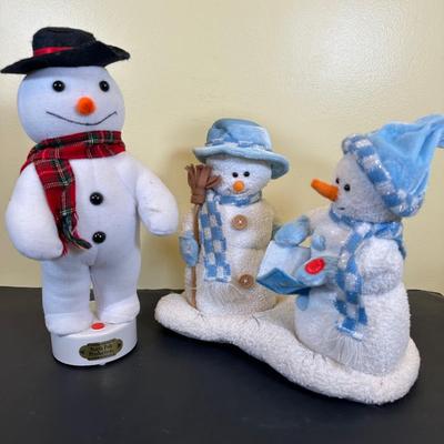 LOT 30K: Vintage Animated Christmas Snowmen