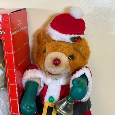 LOT 31K: Vintage Animated Christmas Figures & Decorations