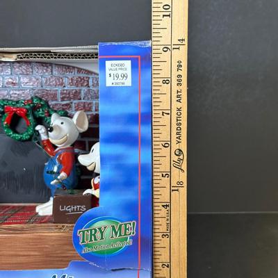 LOT 34K: Animated Singing Dog Trio, Very Merry Mice & Winter Village Ski Slope & Skating Pond