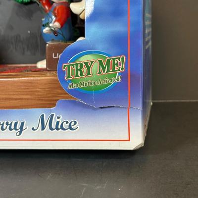 LOT 34K: Animated Singing Dog Trio, Very Merry Mice & Winter Village Ski Slope & Skating Pond