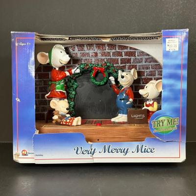 LOT 34K: Animated Singing Dog Trio, Very Merry Mice & Winter Village Ski Slope & Skating Pond