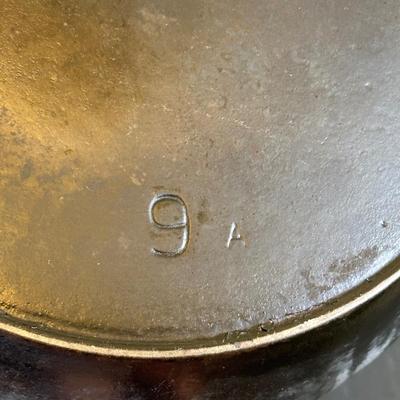 LOT 35K: Vintage Kitchen Essentials!