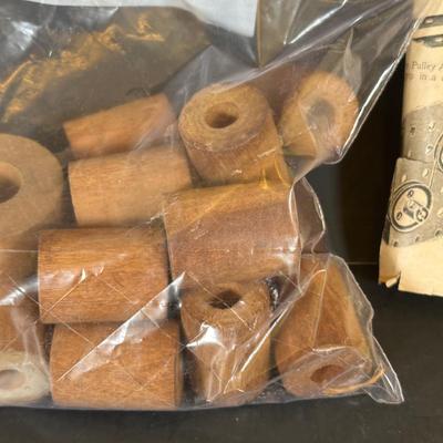 LOT 36K: Vintage Children’s Toys, Erector Toy Kit Parts & More