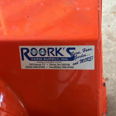 LOT 42S: Ariens Snowblower 8524
