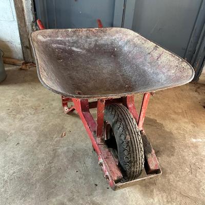 LOT 43S: Wheelbarrow & Scotts Accugreen 1000