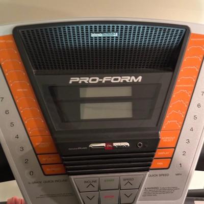 LOT 47X: Pro Form 785 E Treadmill