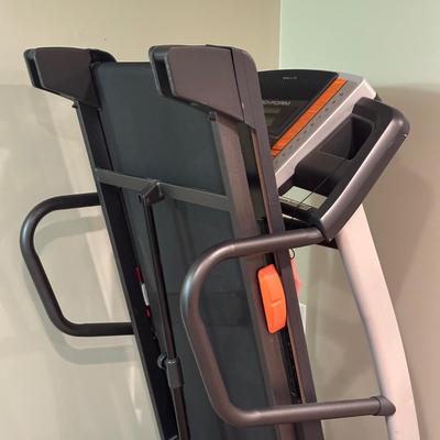 LOT 47X: Pro Form 785 E Treadmill
