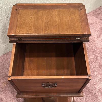 LOT 51X: Antique Dough Box Table For Bread Proofing