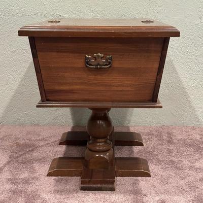 LOT 51X: Antique Dough Box Table For Bread Proofing