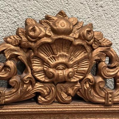 LOT 56X: Beautiful Vintage Carved Wooden Framed Mirror