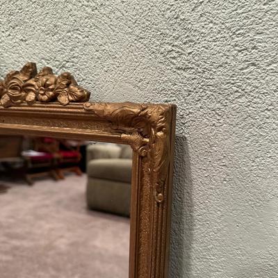 LOT 56X: Beautiful Vintage Carved Wooden Framed Mirror