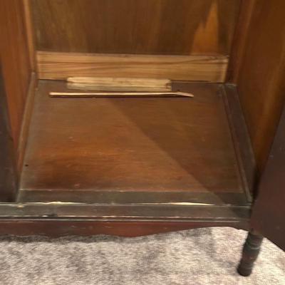 LOT 57X: Vintage Wooden Standing Wardrobe