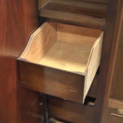 LOT 57X: Vintage Wooden Standing Wardrobe