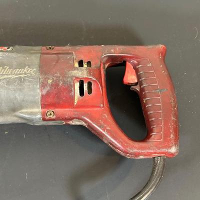 LOT 60B: Milwaukee Sawzall & Black & Decker Power Tools